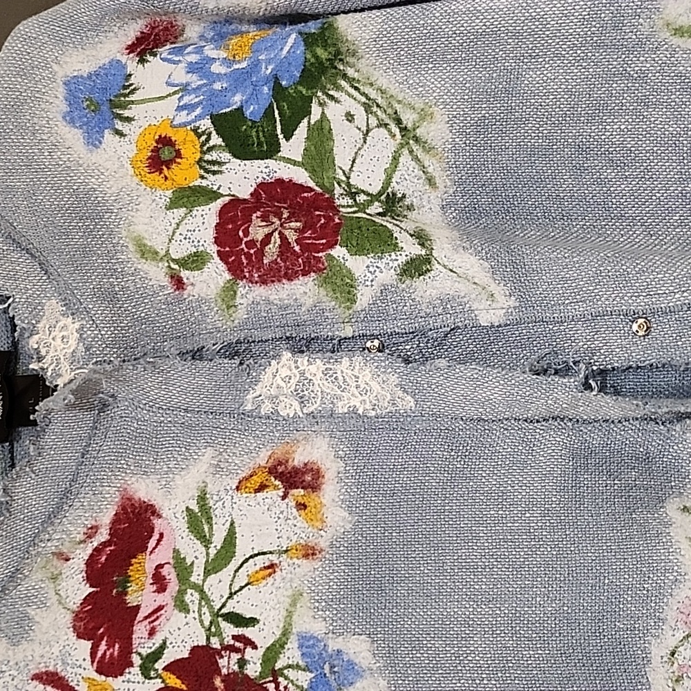Floral Jacket - Picture 2 of 6